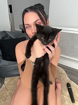 Angel-Eve online show from April 13, 2026, 9:46 am