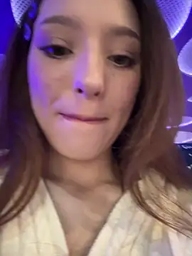 LilluKatten online show from March 13, 2026, 12:21 pm