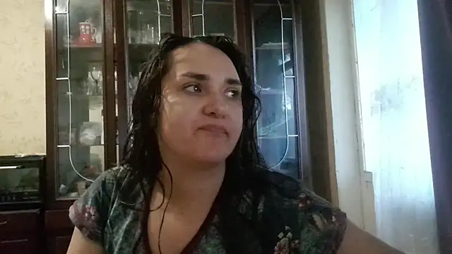 Snapshot of VoulezVous_Angel chatting on February 4, 2026, 5:35 am VoulezVous Angel online show from February 4, 2026, 5:35 am