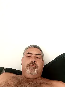 Ricardotarado online show from December 4, 2025, 12:04 pm