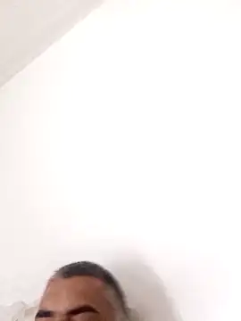 Ricardotarado online show from December 22, 2025, 3:23 pm