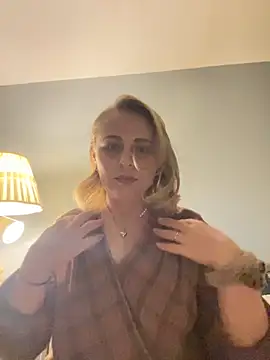 ToriLove777 online show from November 2, 2025, 5:12 am