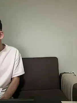 Snapshot of yasinesra757_ chatting on January 13, 2026, 4:49 am yasinesra757 online show from January 13, 2026, 4:49 am