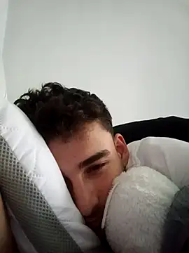 Snapshot of yasinesra757_ chatting on January 9, 2026, 10:44 am yasinesra757 online show from January 9, 2026, 10:44 am