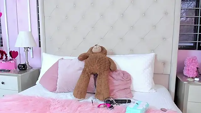 scarlett leblanc  online show from March 10, 2026, 11:58 am