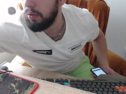 Snapshot of strongcoffee10 chatting on February 19, 2026, 11:51 am strongcoffee10 online show from February 19, 2026, 11:51 am