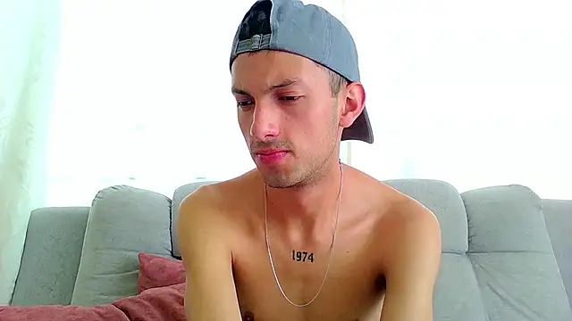 dylan drakee online show from November 12, 2025, 2:32 pm