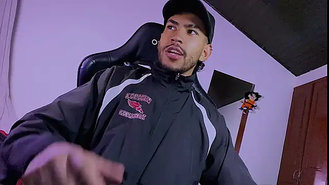 Snapshot of 3v1l chatting on February 3, 2026, 2:53 am 3v1l online show from February 3, 2026, 2:53 am