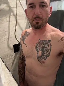 Snapshot of RobsBigD chatting on November 5, 2025, 6:27 am RobsBigD online show from November 5, 2025, 6:27 am