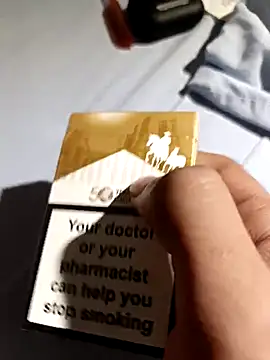 Snapshot of StrangeEye722 chatting on November 14, 2025, 12:09 pm StrangeEye722 online show from November 14, 2025, 12:09 pm