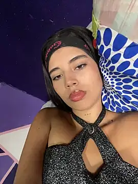 Snapshot of kathamuller_1 chatting on November 13, 2025, 7:40 pm kathamuller 1 online show from November 13, 2025, 7:40 pm