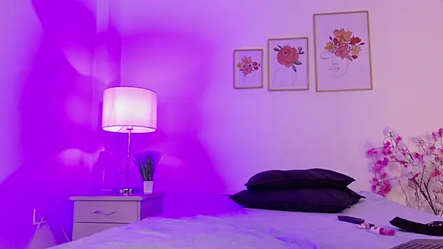 dark angell77 online show from February 2, 2026, 12:04 pm