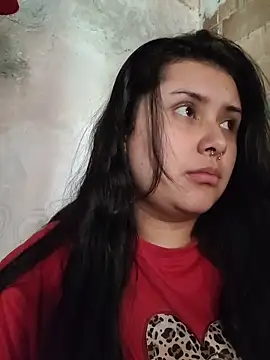 CurvyNoir online show from December 14, 2025, 4:23 pm