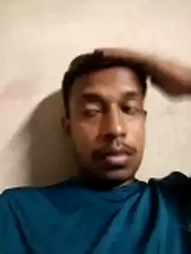 Snapshot of rudr1 chatting on October 31, 2025, 1:30 pm rudr1 online show from October 31, 2025, 1:30 pm