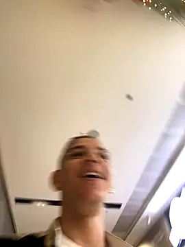 Dylams maja online show from November 13, 2025, 6:45 pm