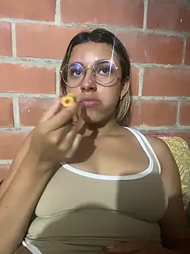 liahot69 online show from May 9, 2026, 12:36 am