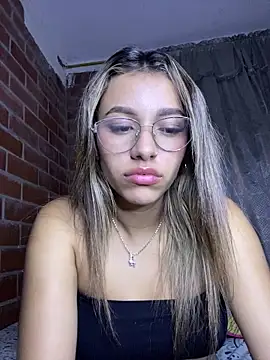 liahot69 online show from February 22, 2026, 3:09 am