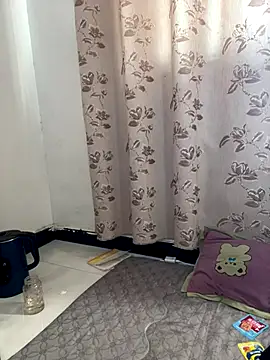 daaqnn online show from December 1, 2025, 1:17 am