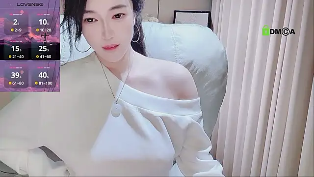 Snapshot of YunShan-33 chatting on January 17, 2026, 5:27 pm YunShan-33 online show from January 17, 2026, 5:27 pm