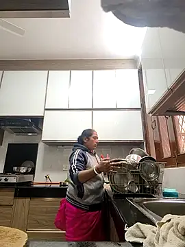 Hot-Sana2 online show from November 24, 2025, 6:46 am