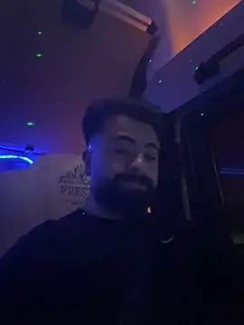 Snapshot of JanSy0 chatting on November 1, 2025, 12:28 am JanSy0 online show from November 1, 2025, 12:28 am