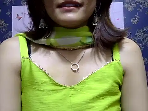 maira 33 online show from February 22, 2026, 9:44 am