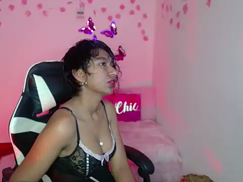 Snapshot of Samanta_777 chatting on November 1, 2025, 3:46 am Samanta 777 online show from November 1, 2025, 3:46 am