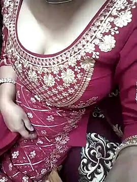 Snapshot of Cute_Angel_1 chatting on November 6, 2025, 6:56 pm Cute Angel 1 online show from November 6, 2025, 6:56 pm