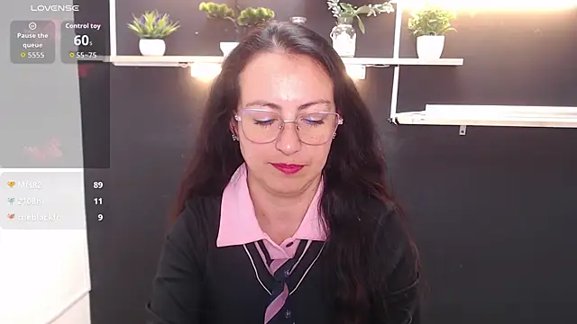 Snapshot of Lauryn_Jones chatting on April 16, 2026, 9:39 pm Lauryn Jones online show from April 16, 2026, 9:39 pm