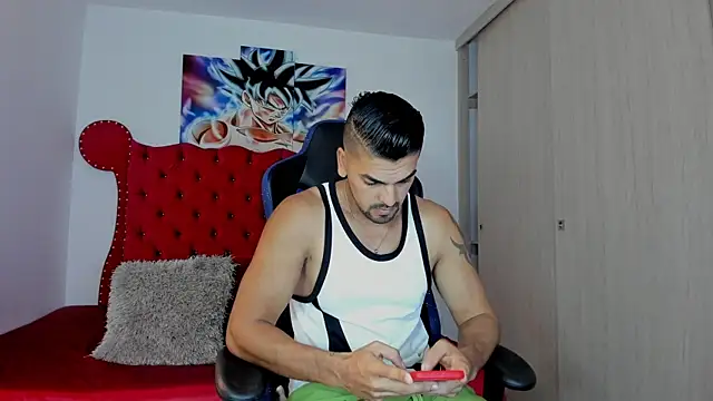 axelwinters   online show from November 26, 2025, 11:21 am