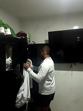 William1234-56 online show from April 20, 2026, 2:40 pm