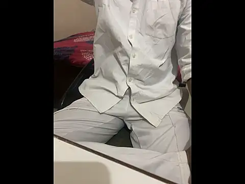 Snapshot of helicoptershow chatting on November 1, 2025, 9:25 am helicoptershow online show from November 1, 2025, 9:25 am