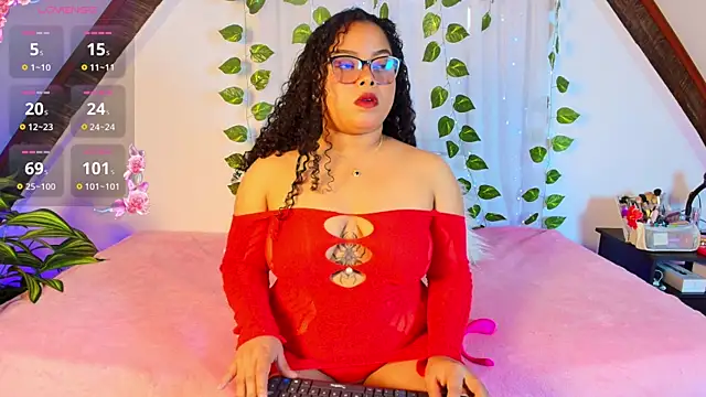Snapshot of alanaa_gomezz chatting on May 26, 2026, 7:01 pm alanaa gomezz online show from May 26, 2026, 7:01 pm
