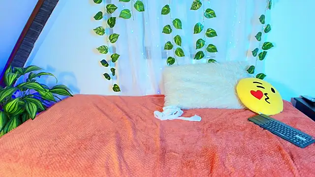 Snapshot of alanaa_gomezz chatting on April 8, 2026, 5:58 pm alanaa gomezz online show from April 8, 2026, 5:58 pm