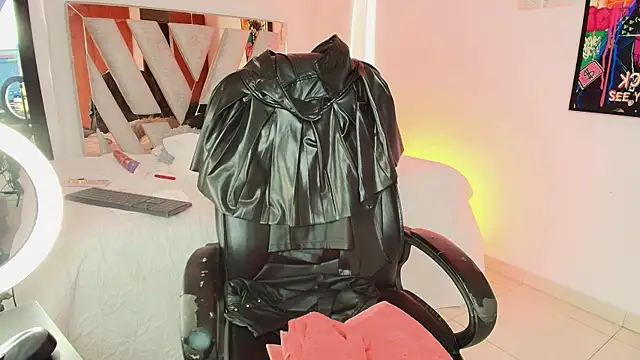 Ebonynaughty online show from November 9, 2025, 3:27 pm