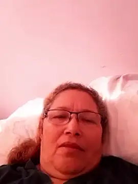 Snapshot of Cessi50 chatting on January 17, 2026, 3:26 pm Cessi50 online show from January 17, 2026, 3:26 pm