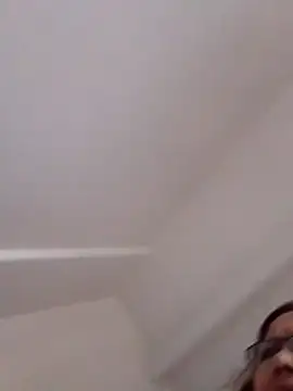 Snapshot of Cessi50 chatting on February 11, 2026, 7:58 pm Cessi50 online show from February 11, 2026, 7:58 pm