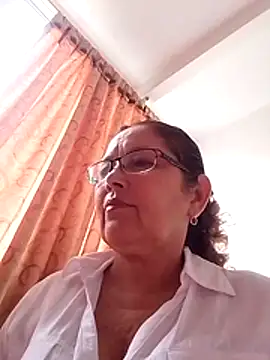 Snapshot of Cessi50 chatting on February 21, 2026, 5:26 pm Cessi50 online show from February 21, 2026, 5:26 pm