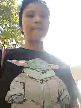 Snapshot of moe-sexxy chatting on November 6, 2025, 12:47 am moe-sexxy online show from November 6, 2025, 12:47 am