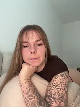 LisaFreierxx online show from May 26, 2026, 12:25 pm