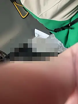 ayumi opi online show from November 18, 2025, 5:22 am