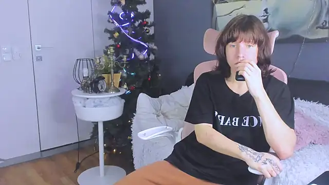 Snapshot of CutieKai_ chatting on January 12, 2026, 10:14 pm CutieKai online show from January 12, 2026, 10:14 pm