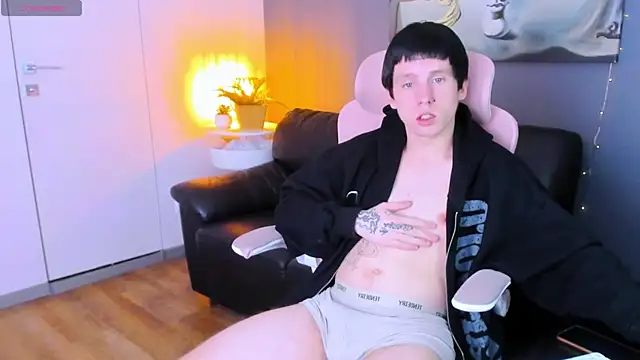 CutieKai  online show from April 11, 2026, 4:20 am