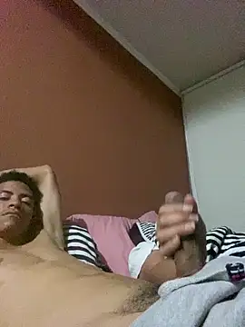 Snapshot of lamilapoya chatting on December 1, 2025, 4:13 am lamilapoya online show from December 1, 2025, 4:13 am