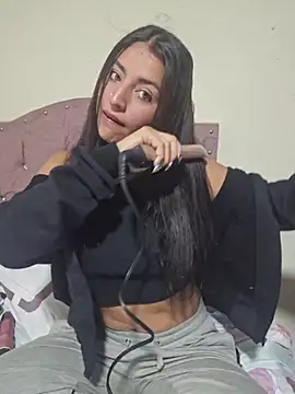 Snapshot of GISELLA__ chatting on November 12, 2025, 11:03 am GISELLA online show from November 12, 2025, 11:03 am