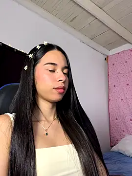 Snapshot of Milleradhara24 chatting on November 27, 2025, 2:50 pm Milleradhara24 online show from November 27, 2025, 2:50 pm