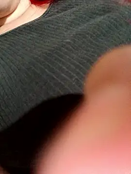 Snapshot of ruiviinhaah chatting on December 17, 2025, 12:43 pm ruiviinhaah online show from December 17, 2025, 12:43 pm