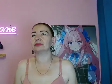 Snapshot of ESTEFANIA_344 chatting on November 11, 2025, 6:25 pm ESTEFANIA 344 online show from November 11, 2025, 6:25 pm