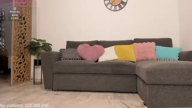 ScarletFlamee online show from February 10, 2026, 8:30 pm