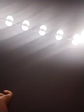 BiancaClarkson online show from November 16, 2025, 12:04 am